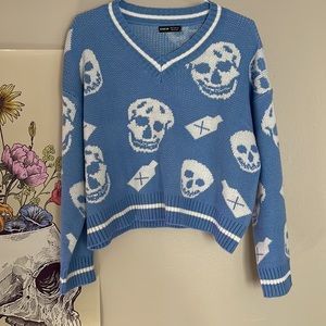 Blue long sleeve skull print crew neck sweater